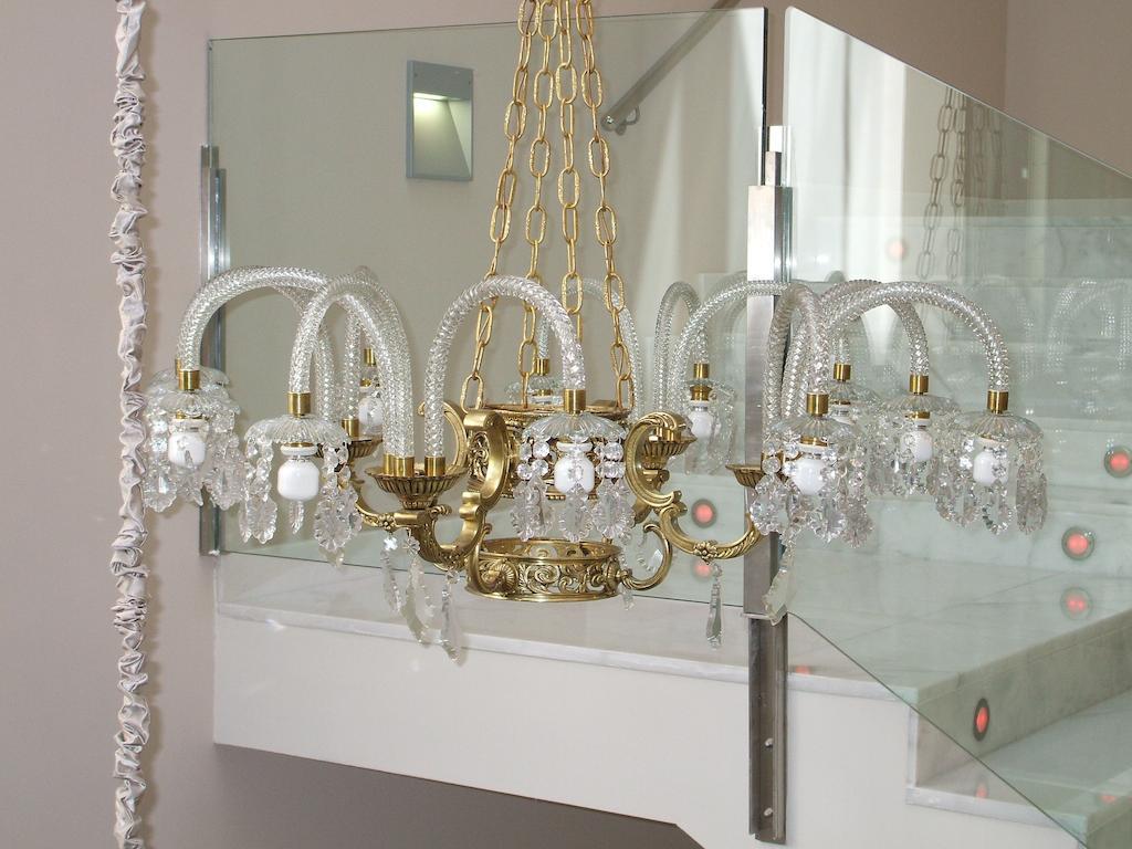 Gran Hotel La Perla Pamplona Exteriér fotografie A chandelier